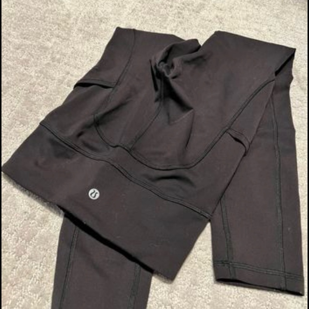 Lululemon leggings with pockets